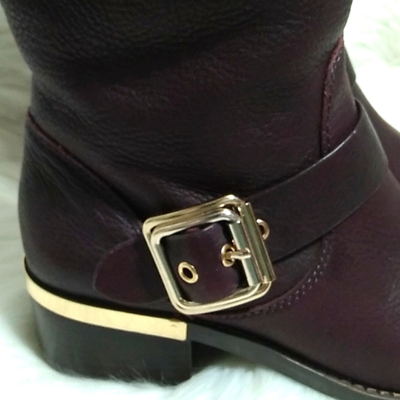 FLASH SALE! Vince Camuto Inside Zip Up Leather Boots W/Gold Hardware Sz.7M - Picture 3 of 16